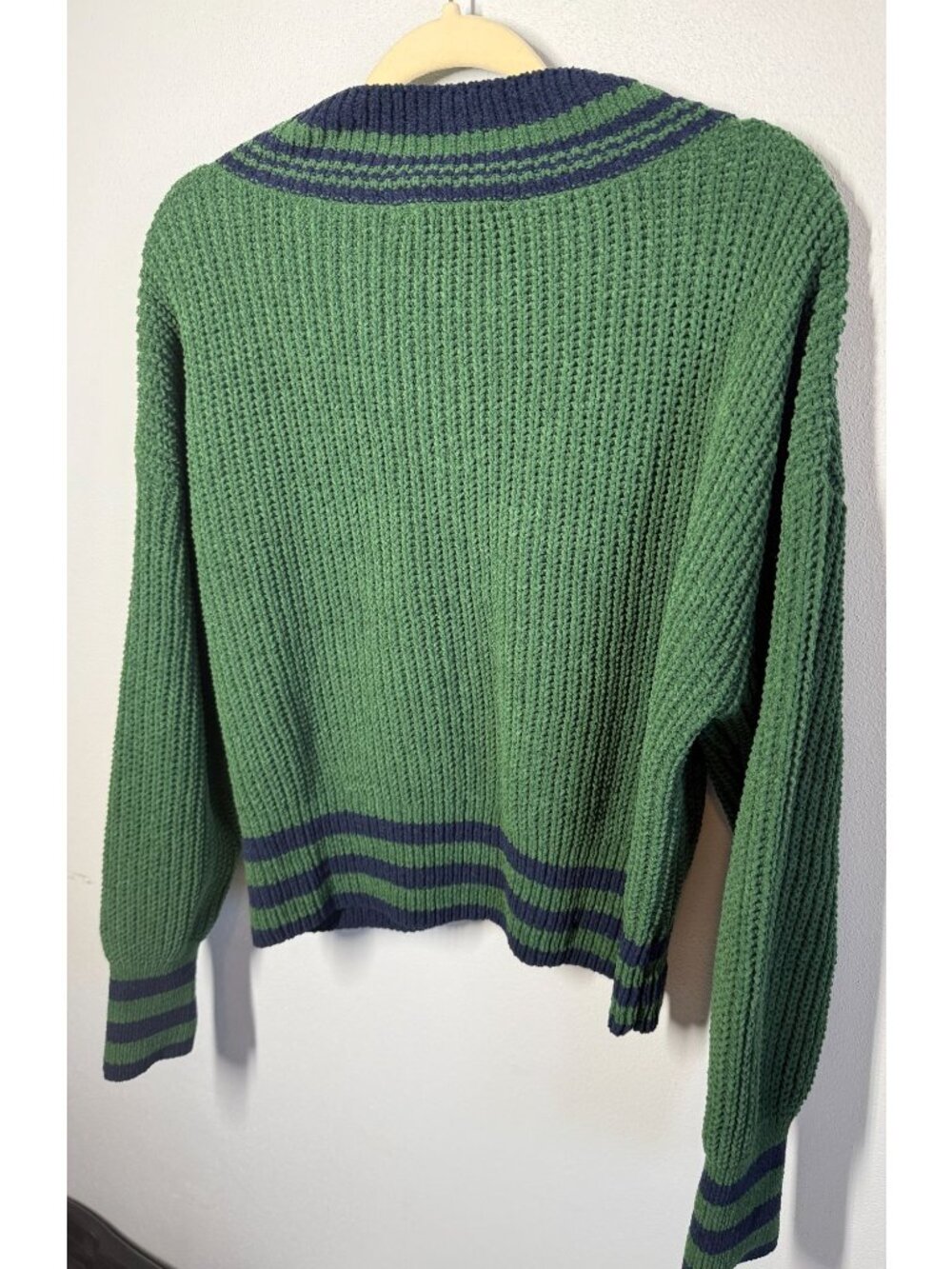 Hazel Moon Womens XL Green/Blue Cropped V Neck Sweater Preppy Academia Varsity - Picture 2 of 10